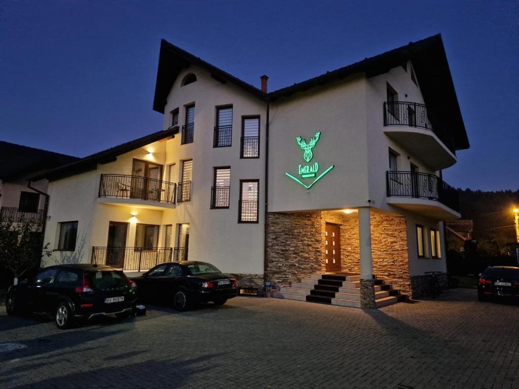 Emerald Residence Ришнов Екстер'єр фото