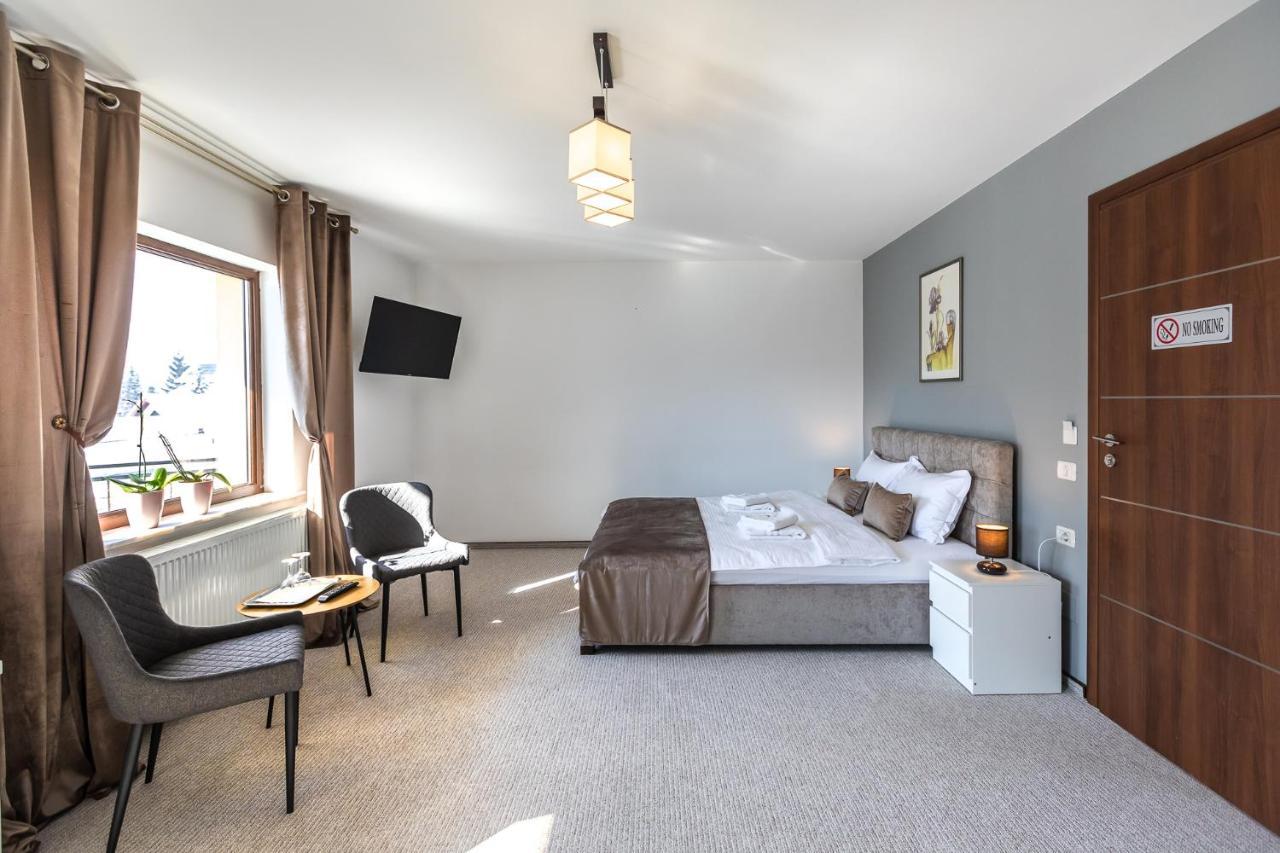 Emerald Residence Ришнов Екстер'єр фото