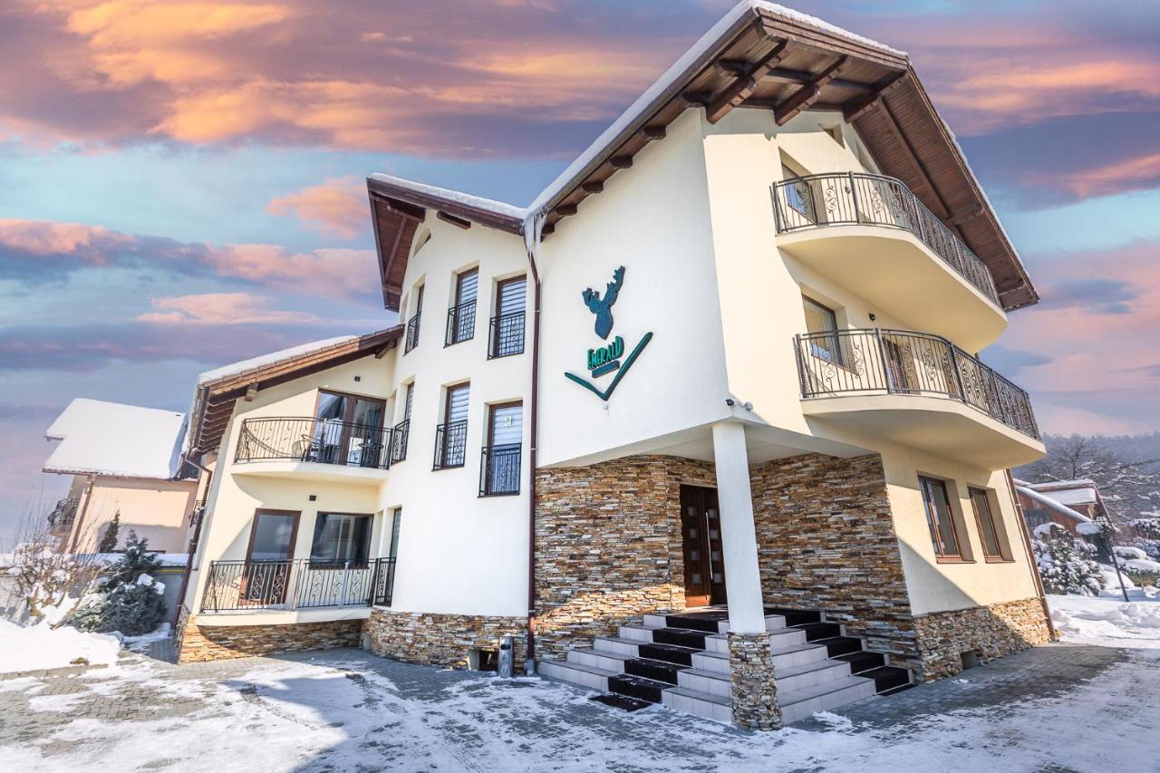 Emerald Residence Ришнов Екстер'єр фото