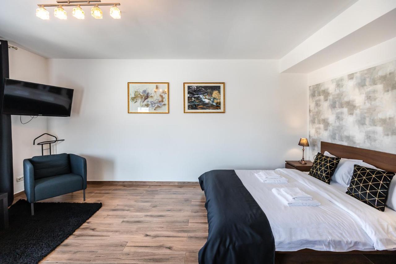 Emerald Residence Ришнов Екстер'єр фото